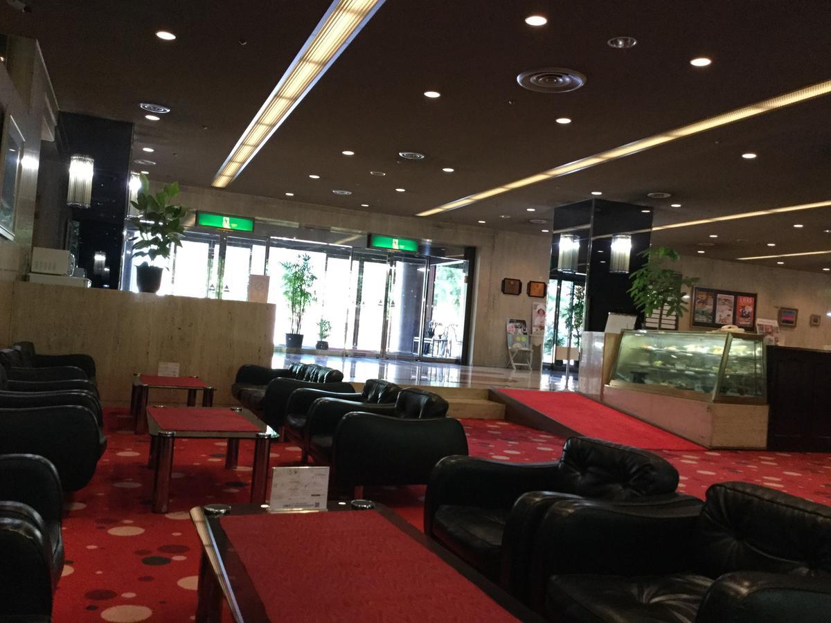 Hotel Sunshine Aoyama Himeji Bagian luar foto